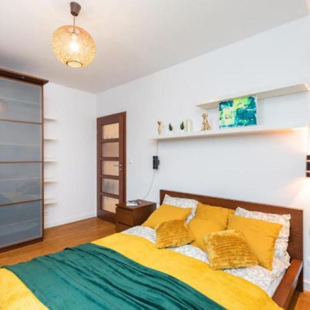 Superapart Wilanowska 7, "Pet-Friendly With Elevator & Parking" Appartement Warschau Buitenkant foto